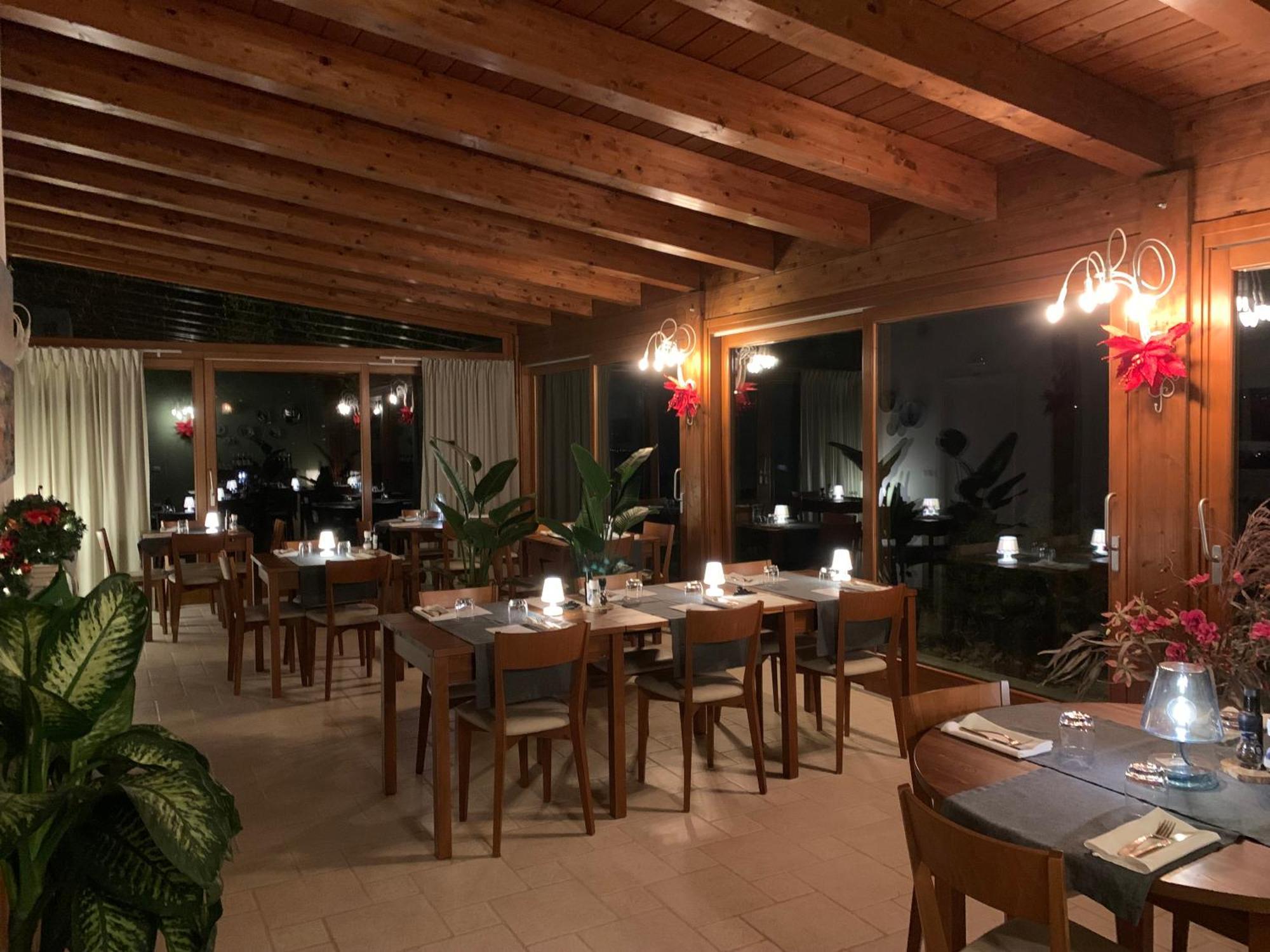 Gastronomic B&B Carlocarla Monte San Pietrangeli Екстер'єр фото