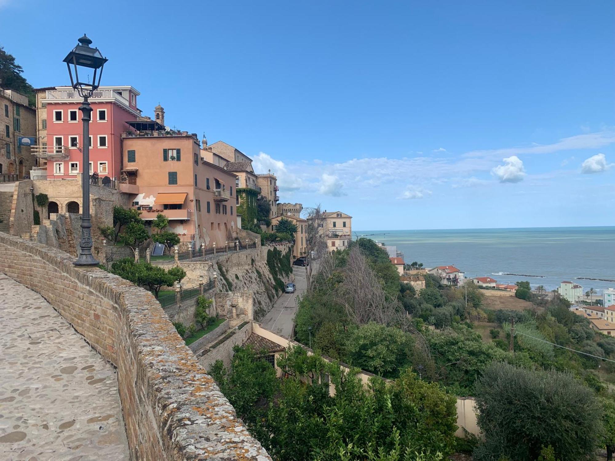 Gastronomic B&B Carlocarla Monte San Pietrangeli Екстер'єр фото